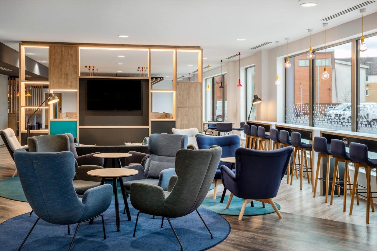 Holiday Inn Express Cambridge West - Cambourne By Ihg ภายนอก รูปภาพ