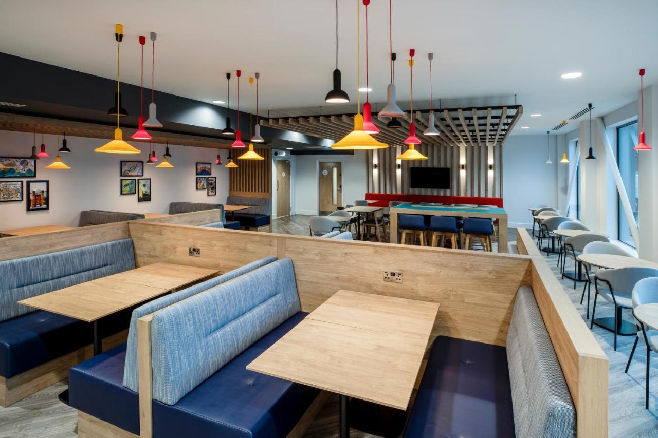 Holiday Inn Express Cambridge West - Cambourne By Ihg ภายนอก รูปภาพ